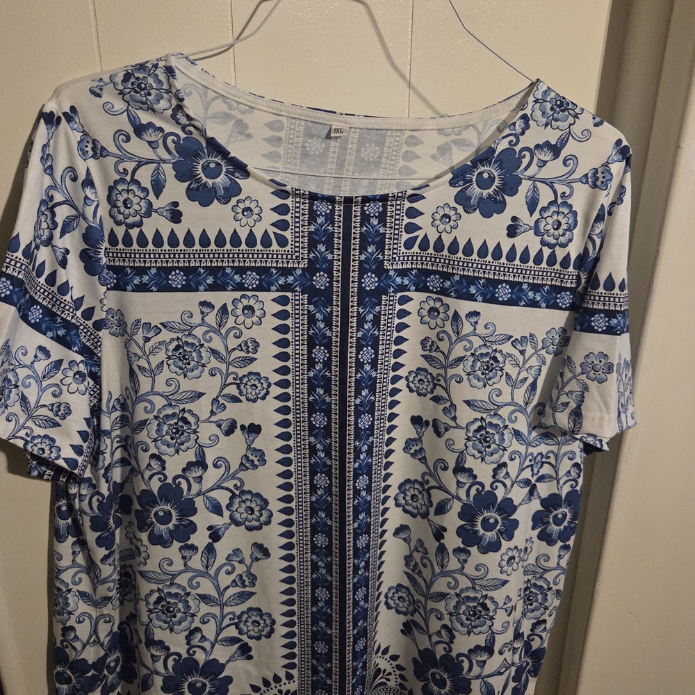 Floral Blue and White Women's Top